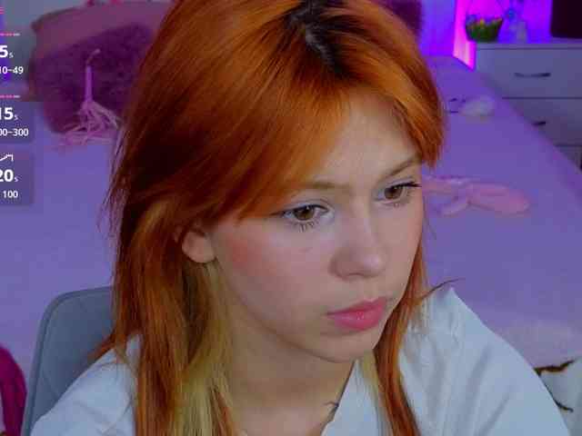 CoralineJones webcam