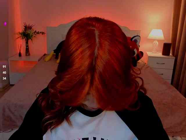 CoralineJones Live Webcam on BongaCams