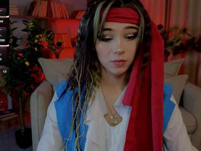 CoralineJones webcam