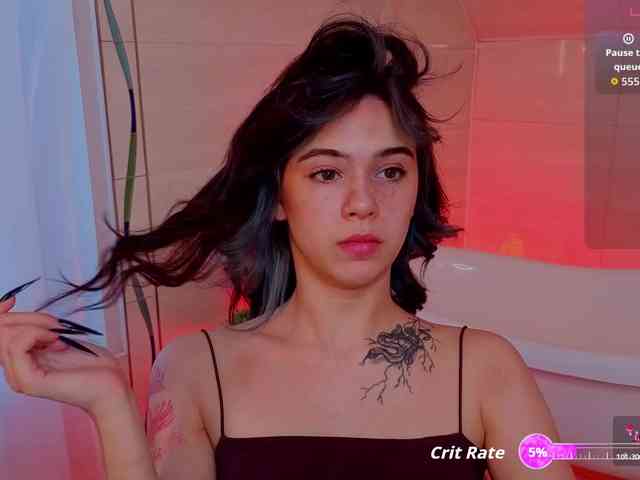 CoralineJones webcam