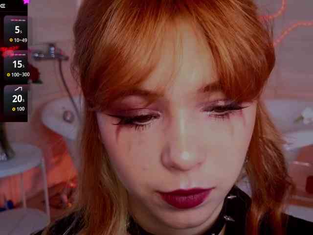 CoralineJones webcam