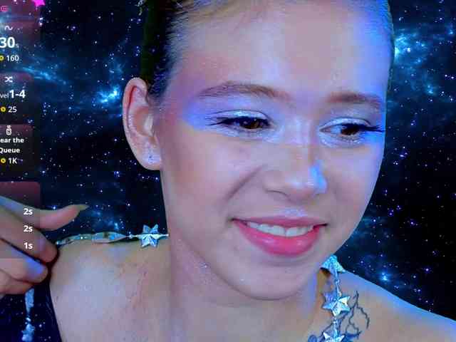 CoralineJones webcam