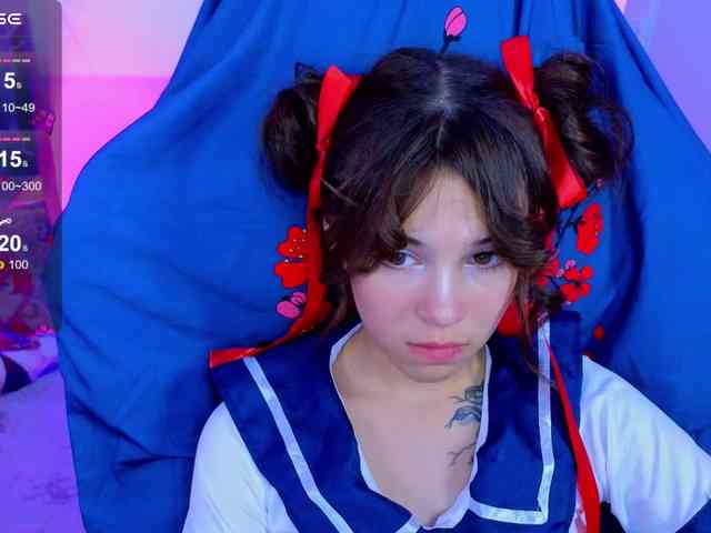 CoralineJones webcam