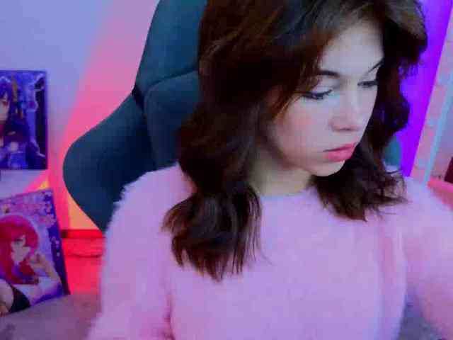 CoralineJones webcam