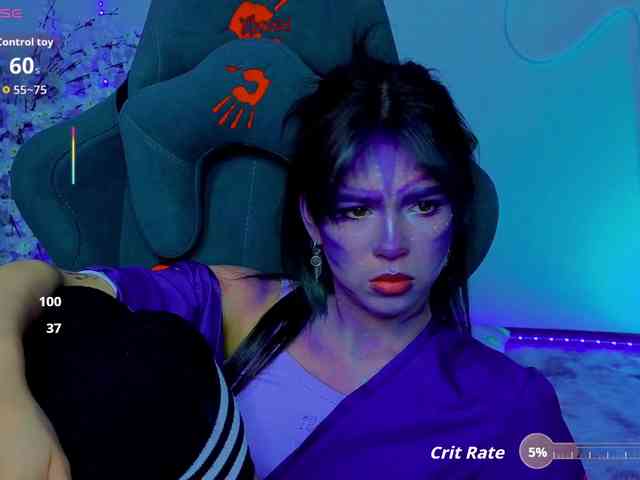 CoralineJones webcam