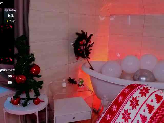 CoralineJones webcam