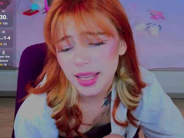 CoralineJones webcam