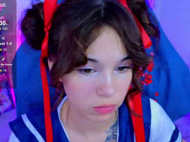 CoralineJones webcam