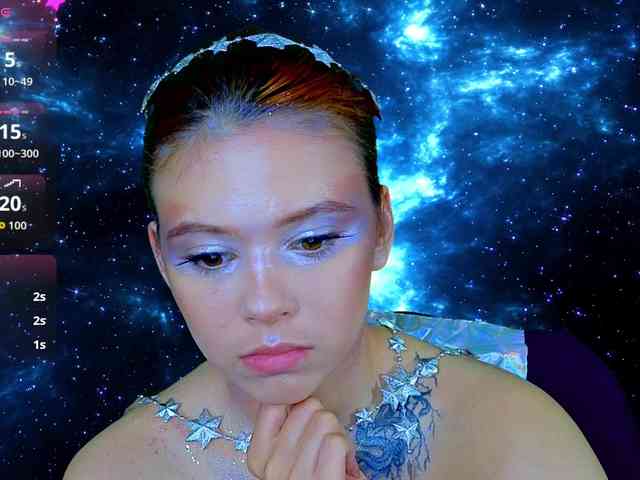 CoralineJones webcam