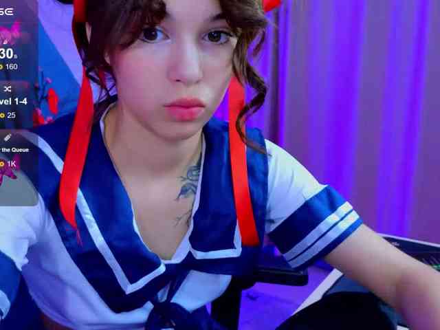 CoralineJones webcam