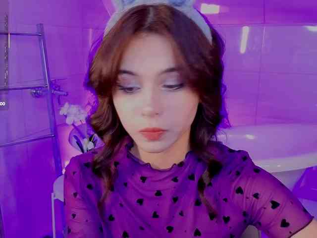 CoralineJones webcam