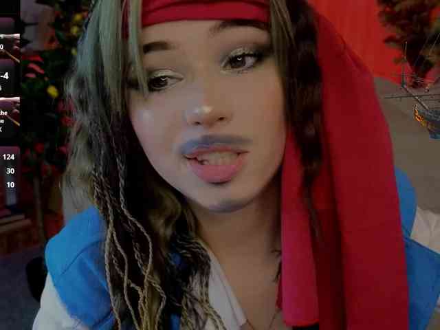 CoralineJones webcam