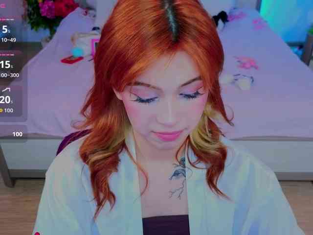 CoralineJones webcam