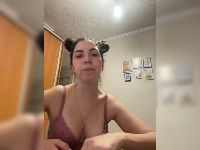 Vika19981 на llcam