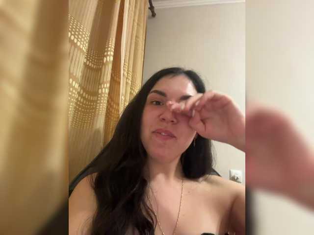 Vika19981 from BongaCams