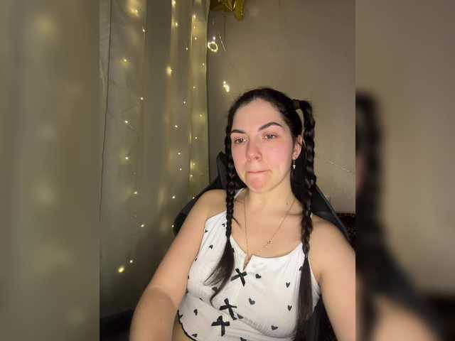 Vika19981's BongaCams show and profile