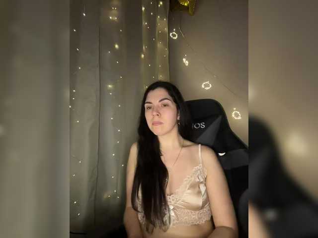 Vika19981's BongaCams show and profile