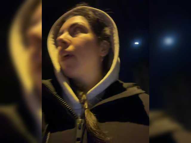 Vika19981's BongaCams show and profile