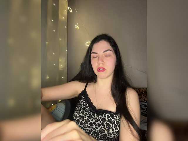 Vika19981's BongaCams show and profile