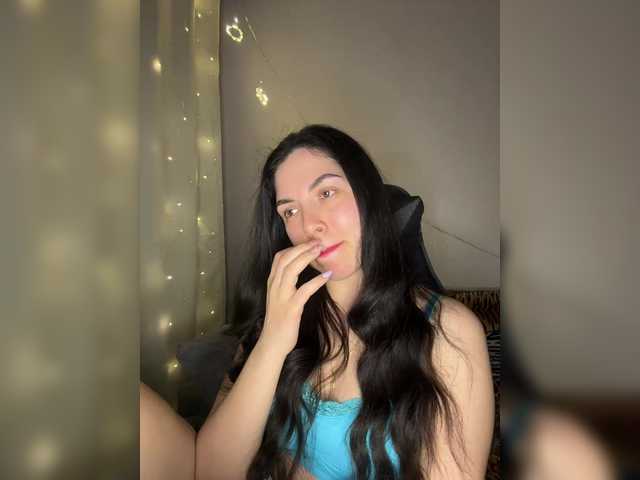 Vika19981's BongaCams show and profile