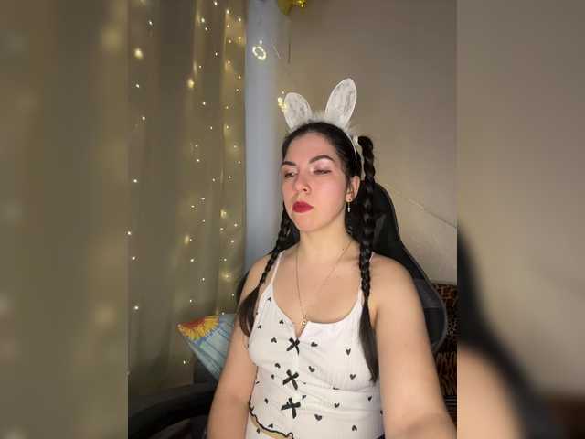 Vika19981's BongaCams show and profile