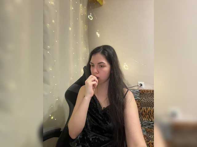 Vika19981's BongaCams show and profile