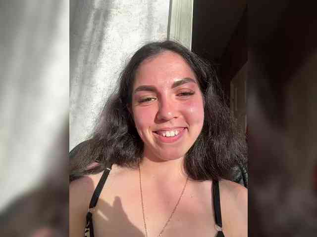 Vika19981 webcam