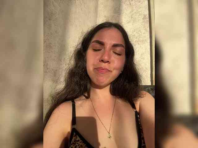 Vika19981 webcam