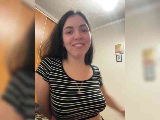 Vika19981 webcam