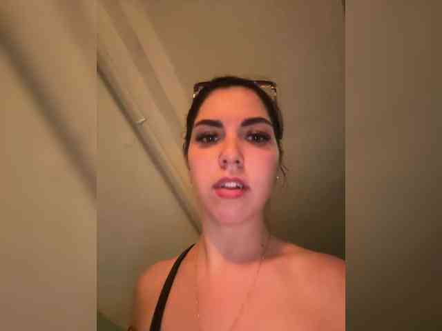 Vika19981 webcam