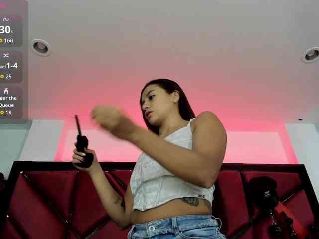 AlinaMontero webcam