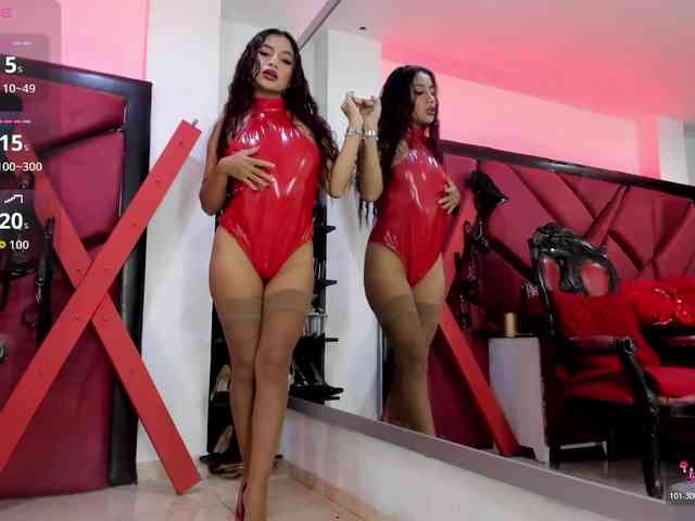 AlinaMontero webcam