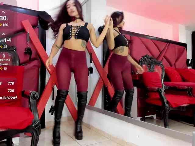 AlinaMontero webcam