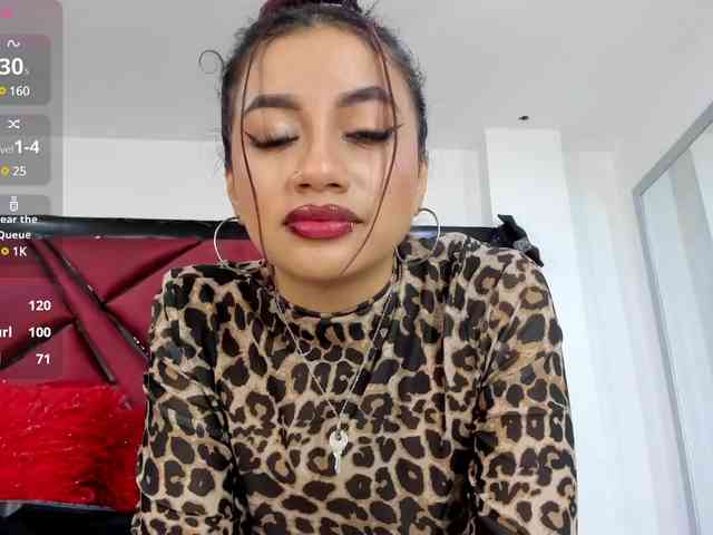 AlinaMontero webcam