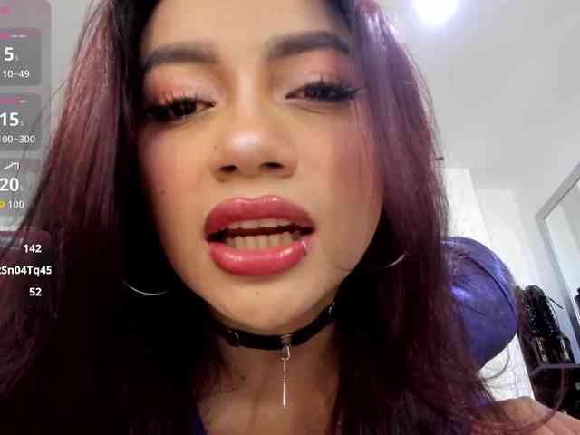 AlinaMontero webcam