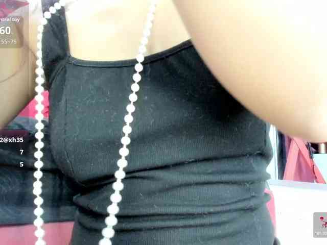 AlinaMontero webcam