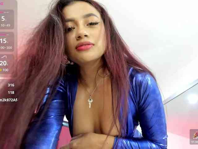 AlinaMontero webcam