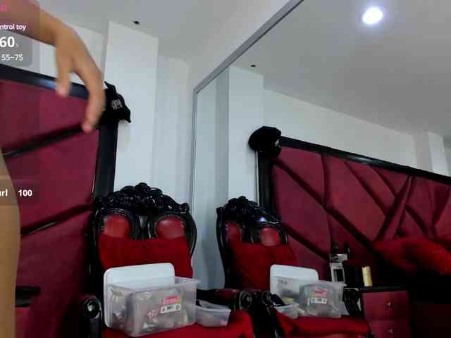 AlinaMontero webcam