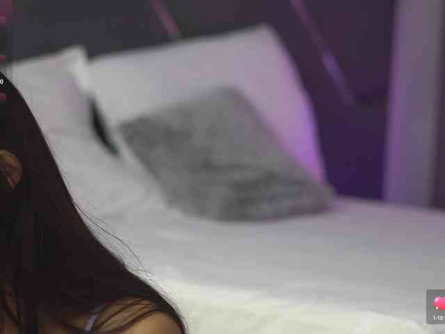 LilaRosie webcam