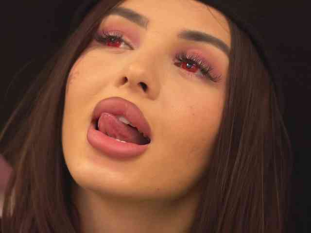 LilaRosie webcam