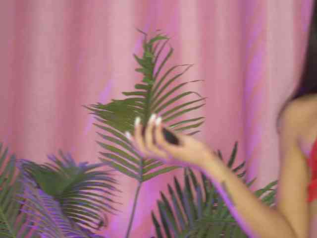 LilaRosie webcam