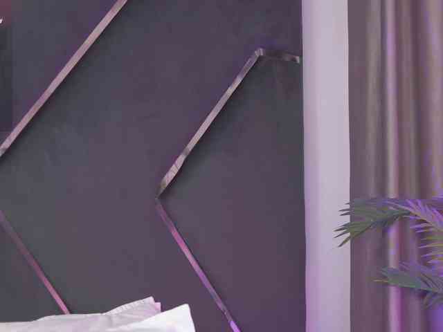 LilaRosie webcam