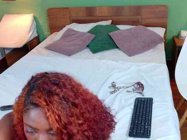 lovely-candy18 webcam