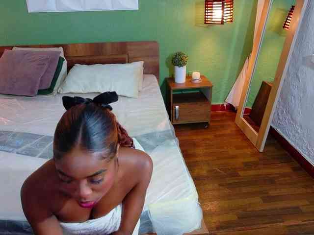 lovely-candy18 webcam