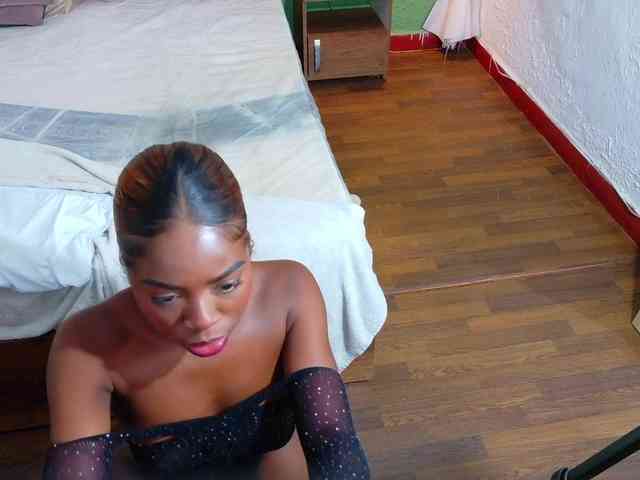 lovely-candy18 webcam
