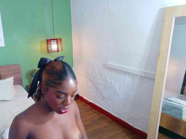 lovely-candy18 webcam