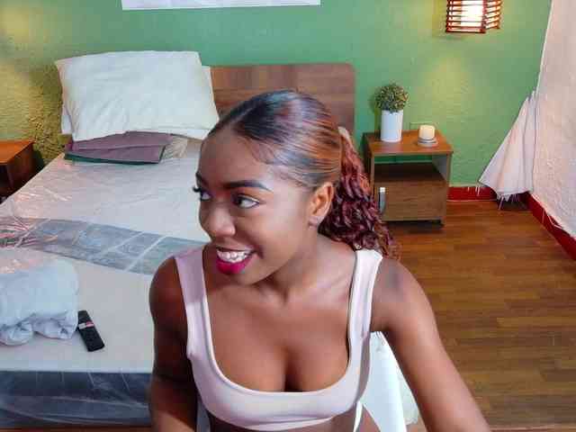 lovely-candy18 webcam