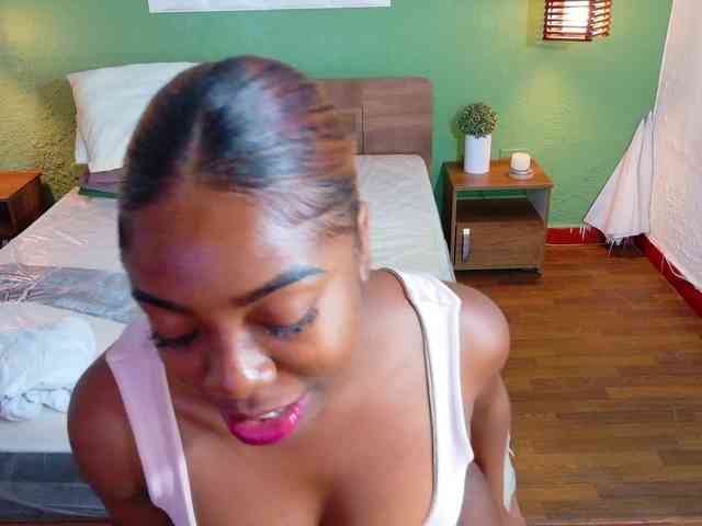 lovely-candy18 webcam