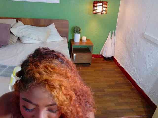 lovely-candy18 webcam