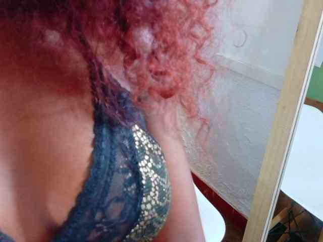 lovely-candy18 webcam
